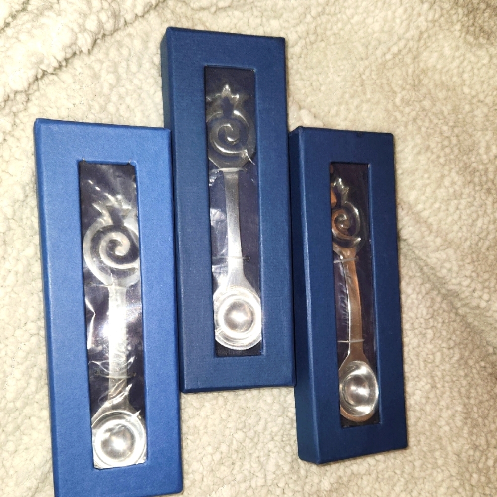 Emanuel Elegant Silver Pomegranate Spoon